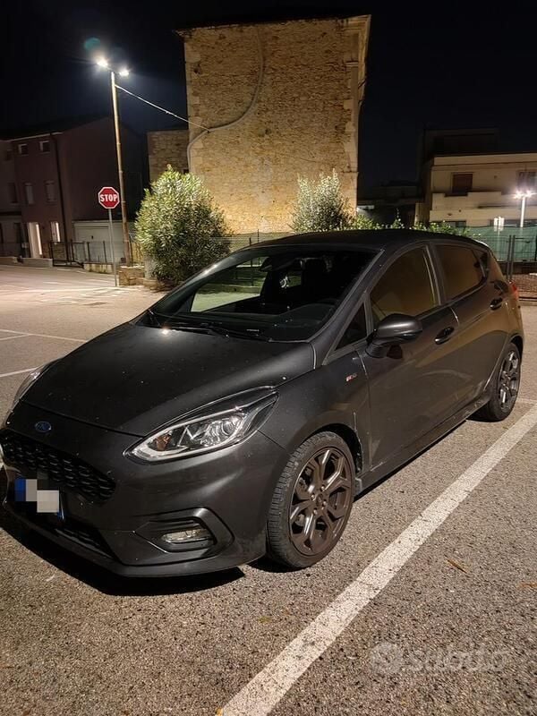 Grigio Usata 2020 Ford Fiesta ST-Line Utilitaria | 13.500 € (Buon prezzo) - Immagine 1/4
