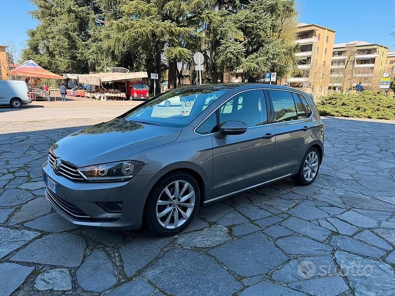 Usata VW Golf Sportsvan Highline 150 CV (110 kW) 2015 Grigio Monovolume