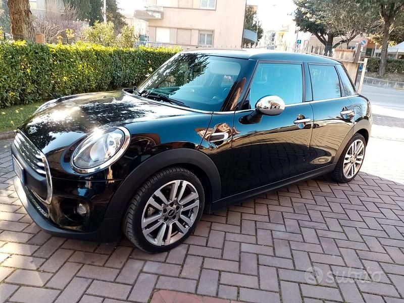 Usata Mini One D 95 CV (69 kW) 2016 Nero Utilitaria