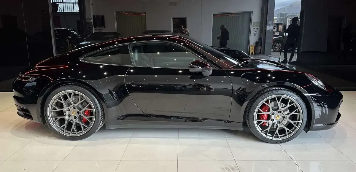 Usata Porsche 992 443 CV (325 kW) 2020 Coupé