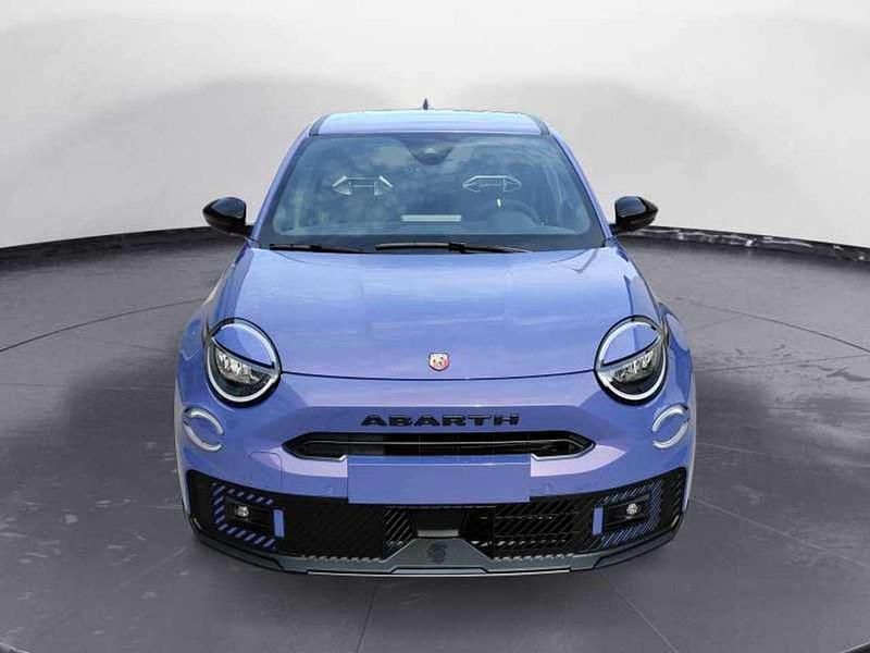 Nuova Abarth 600e Scorpionissima 105 kW (143 CV) 2025 Hyprnotic purple SUV