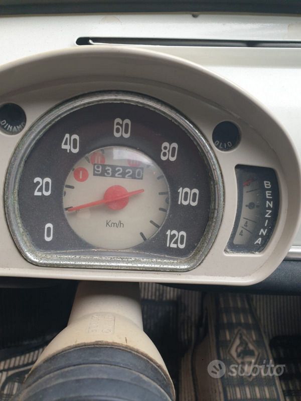 Bianco Usata 1960 Fiat 600D Due volumi | 5500 € - Immagine 1/4