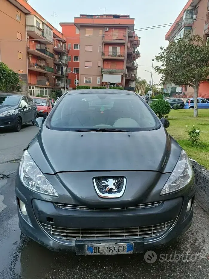 Usata Peugeot 308 90 CV (66 kW) 2007 Grigio Utilitaria