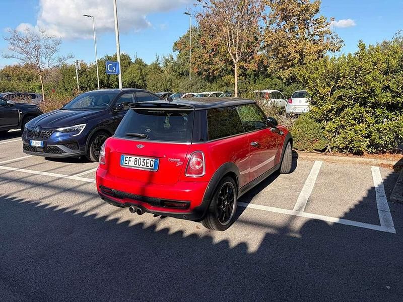 Usata Mini Cooper SD 143 CV (105 kW) 2011 Rosso Utilitaria