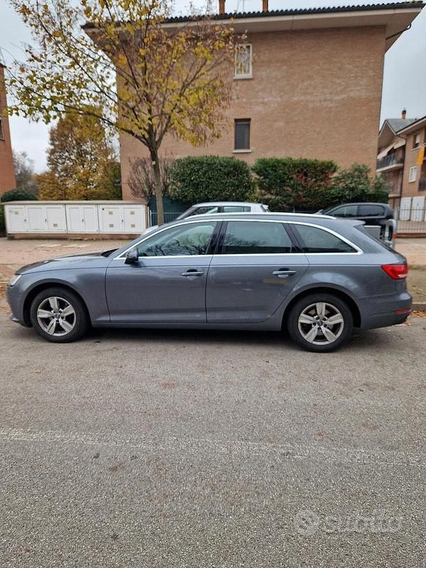 Usata Audi A4 Business 150 CV (110 kW) 2017 Grigio Station wagon