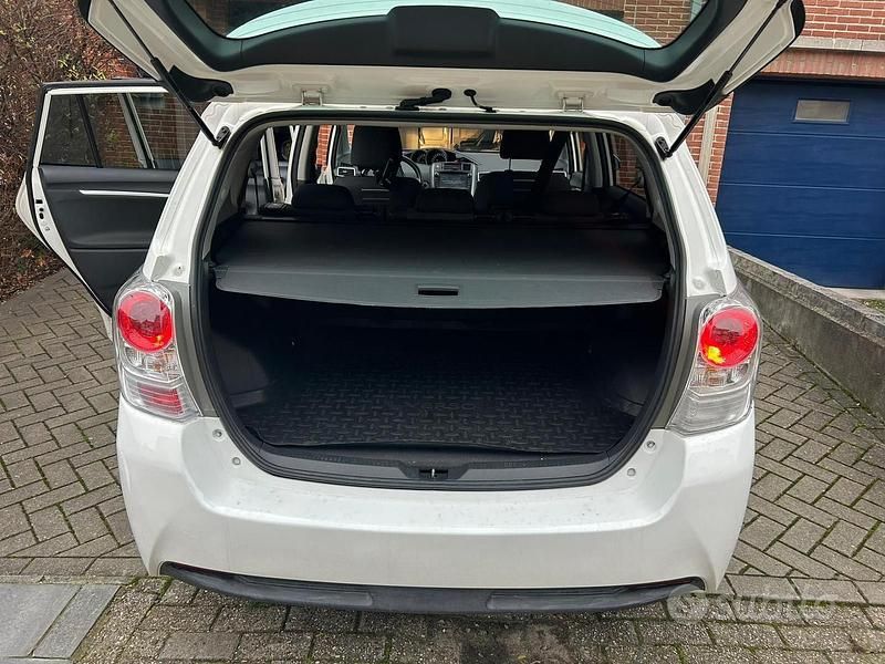 Usata Toyota Verso 2016 Bianco Monovolume