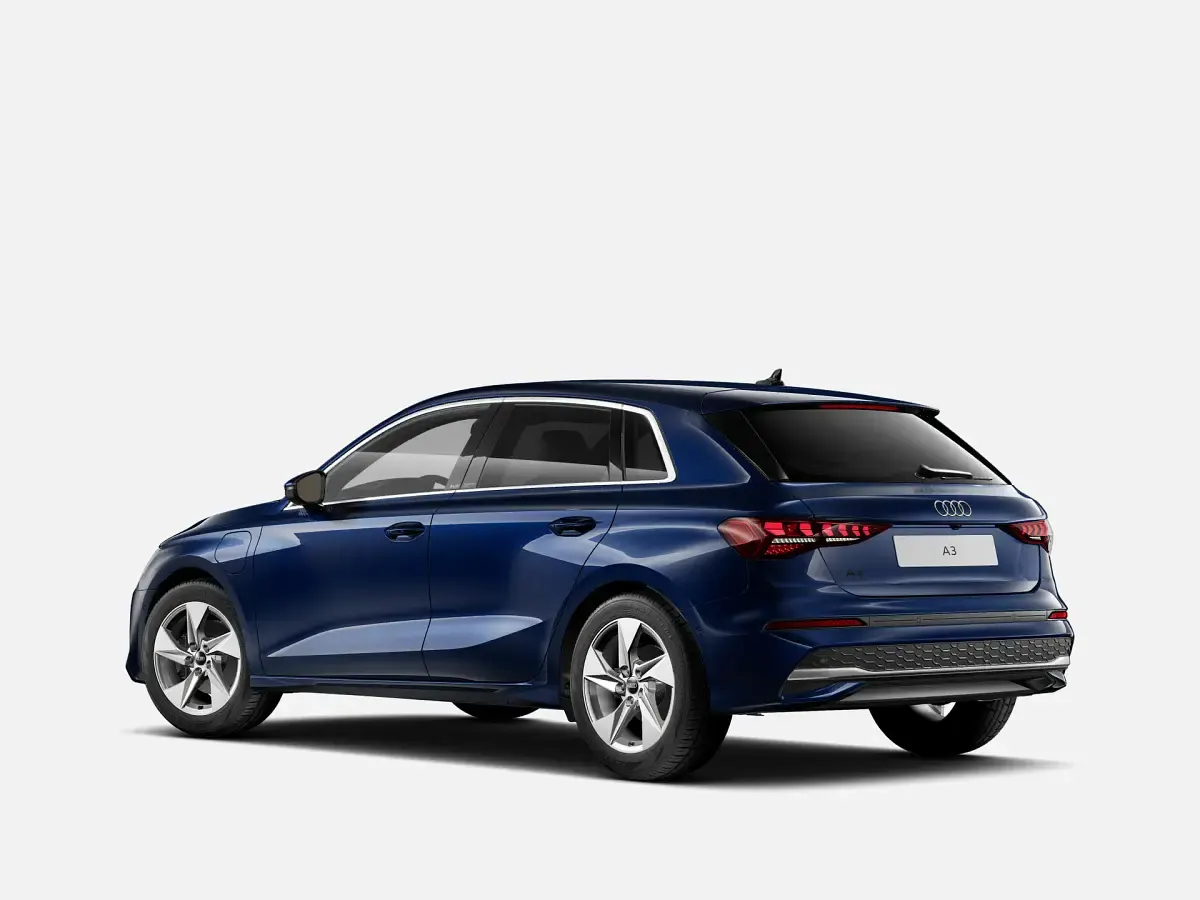 Nuova Audi A3 Advanced Plus 204 CV (150 kW) 2025 Blu navarra metallizzato