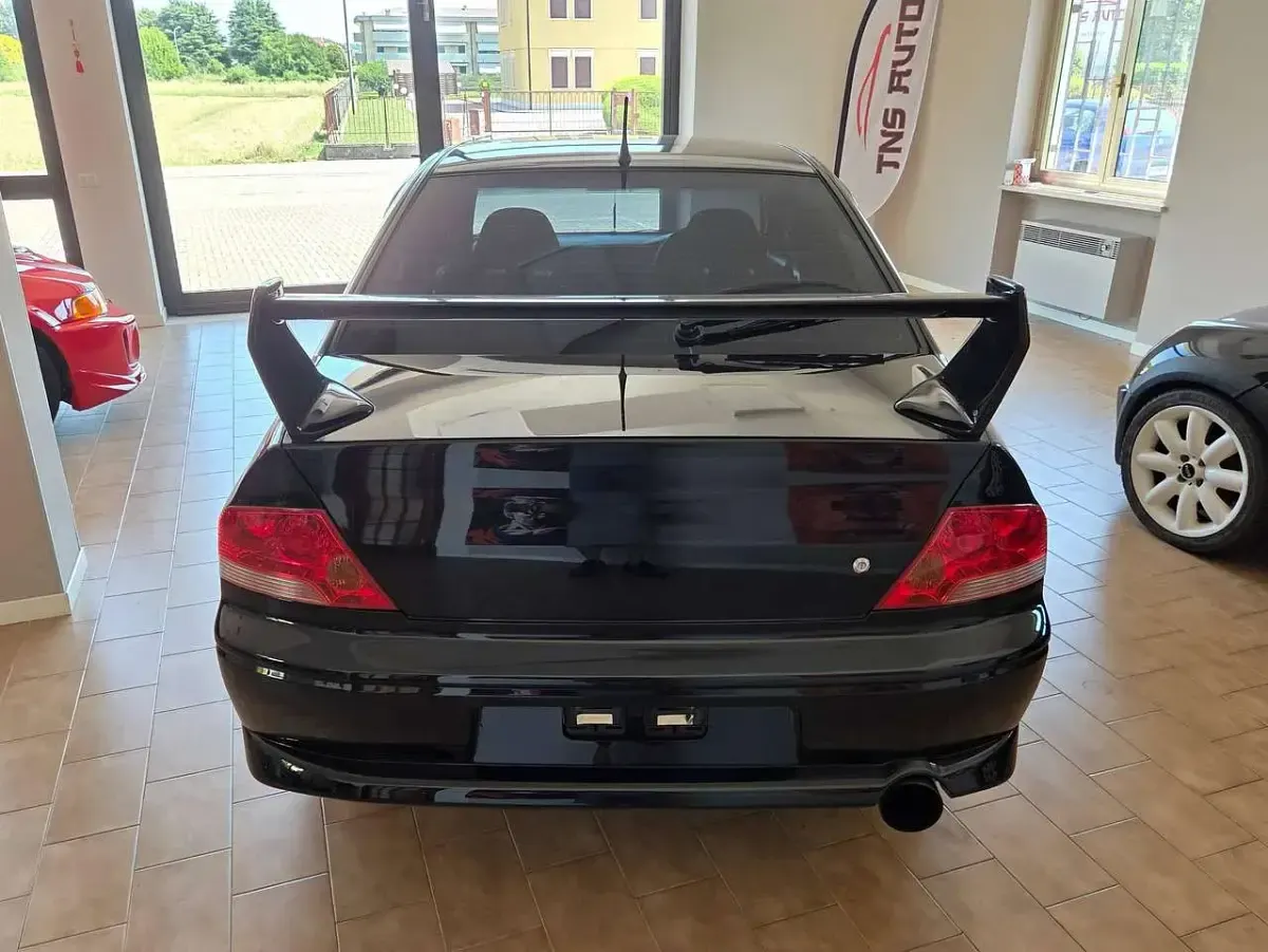 Usata Mitsubishi Lancer 280 CV (205 kW) 2001 Nero Berlina