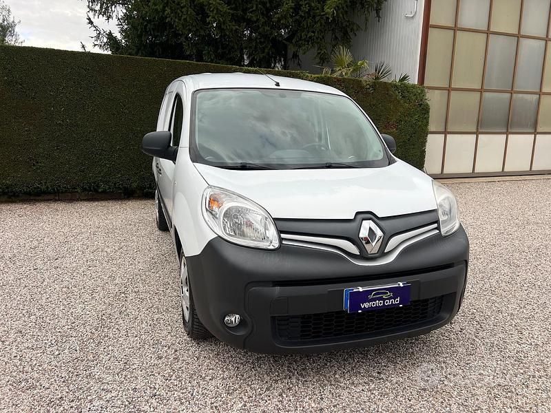 Usata Renault Kangoo Rapid Extra 90 CV (66 kW) 2017 Bianco Monovolume