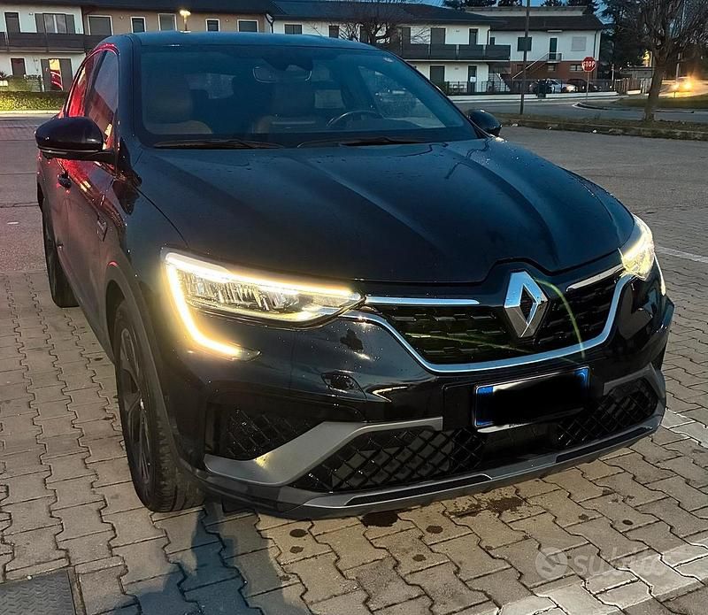 Usata Renault Arkana 145 CV (106 kW) 2021 Nero SUV