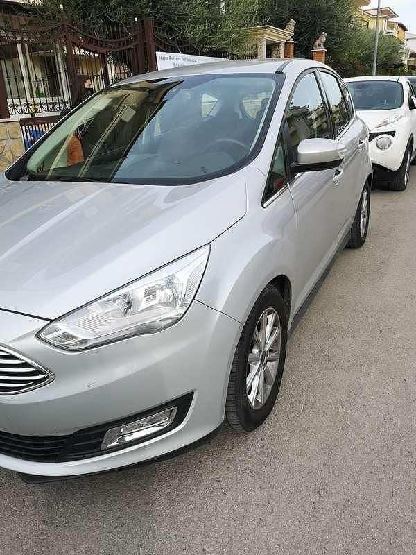 Argento Usata 2018 Ford C-MAX Titanium S Monovolume | 11.000 € (Buon prezzo) - Immagine 1/4