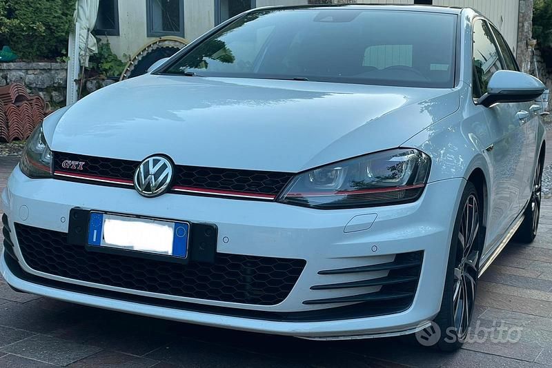 Usata VW Golf VII GTI 230 CV (169 kW) 2016 Bianco Utilitaria