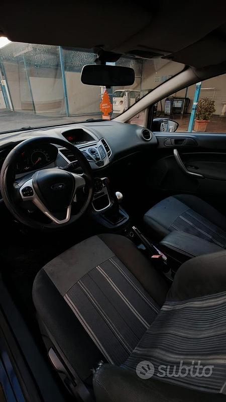 Usata Ford Fiesta 2010 Nero Utilitaria