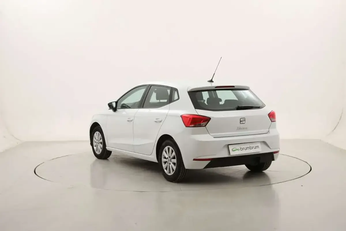 Usata Seat Ibiza Style 90 CV (66 kW) 2023 Bianco Utilitaria