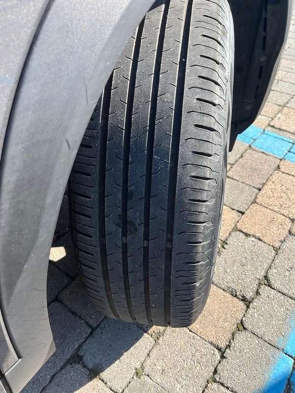 Usata Peugeot 2008 Active 110 CV (80 kW) 2022 Grigio SUV