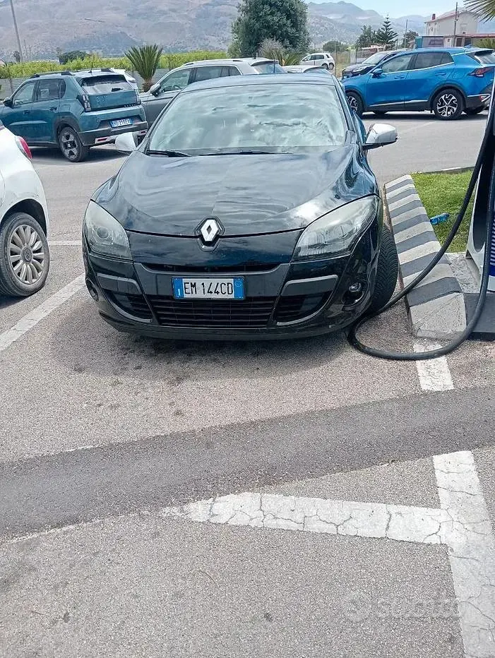 Usata Renault Mégane III 110 CV (80 kW) 2012 Nero