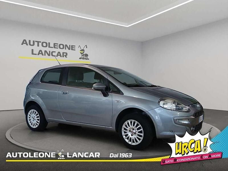 Grigio Usata 2010 Fiat Punto Evo Due volumi | 3280 € (Buon prezzo) - Immagine 1/4
