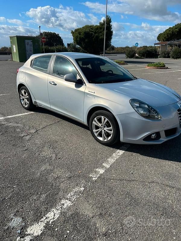 Usata Alfa Romeo Giulietta Progression 105 CV (77 kW) 2015 Berlina