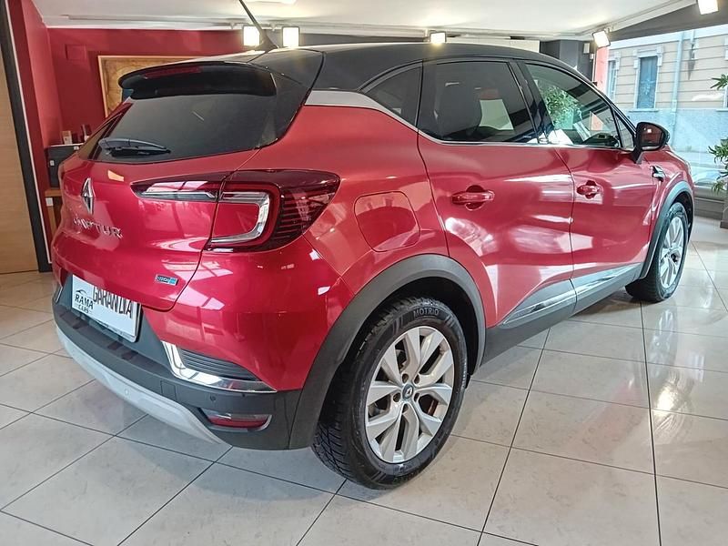 Usata Renault Captur 94 CV (69 kW) 2021 Rosso SUV