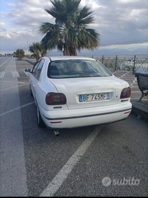 Usata Fiat Marea 103 CV (75 kW) 1999 Bianco Berlina