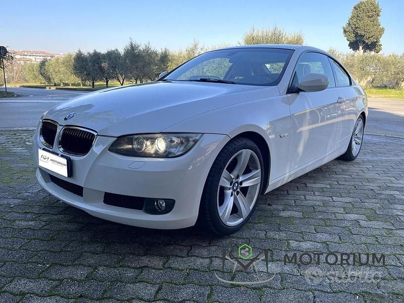 Usata BMW 320 177 CV (130 kW) 2010 Bianco Coupé