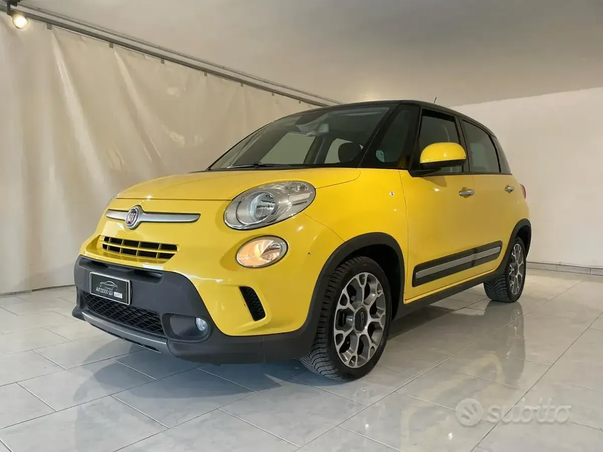 Usata Fiat 500L Lounge 105 CV (77 kW) 2013 Giallo Monovolume