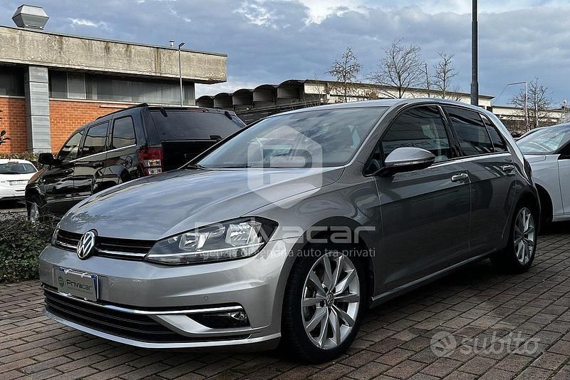 Begagnad VW Golf VII Executive 116 HK (85 kW) 2018 Grå Halvkombi
