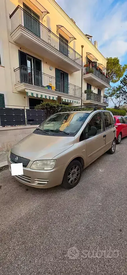Usata Fiat Multipla 103 CV (75 kW) 2006 Giallo Monovolume