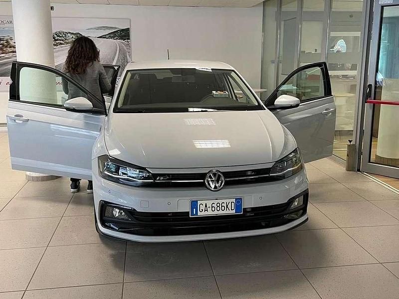 Usata VW Polo R-line 150 CV (110 kW) 2020 Bianco Berlina