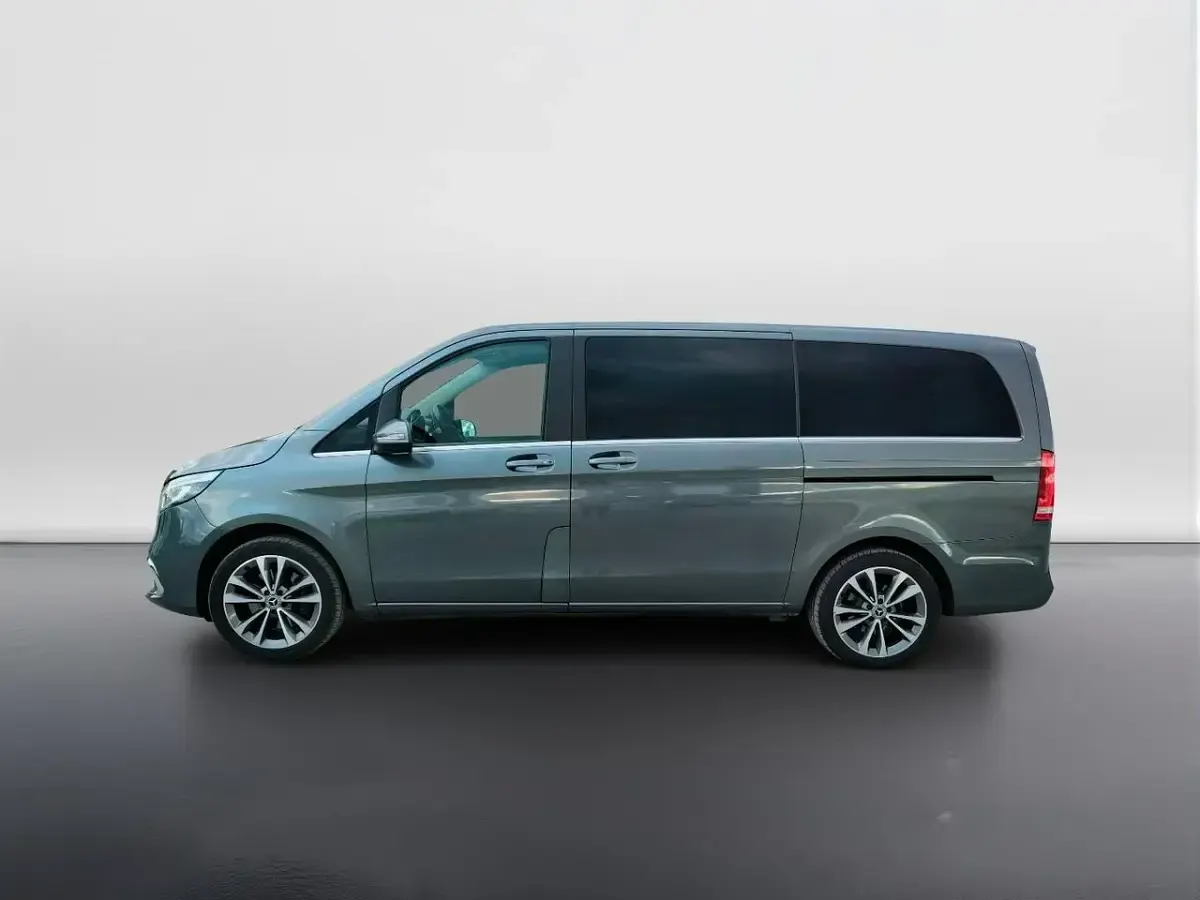 Usata Mercedes V250 Premium 190 CV (139 kW) 2020 Grigio Monovolume