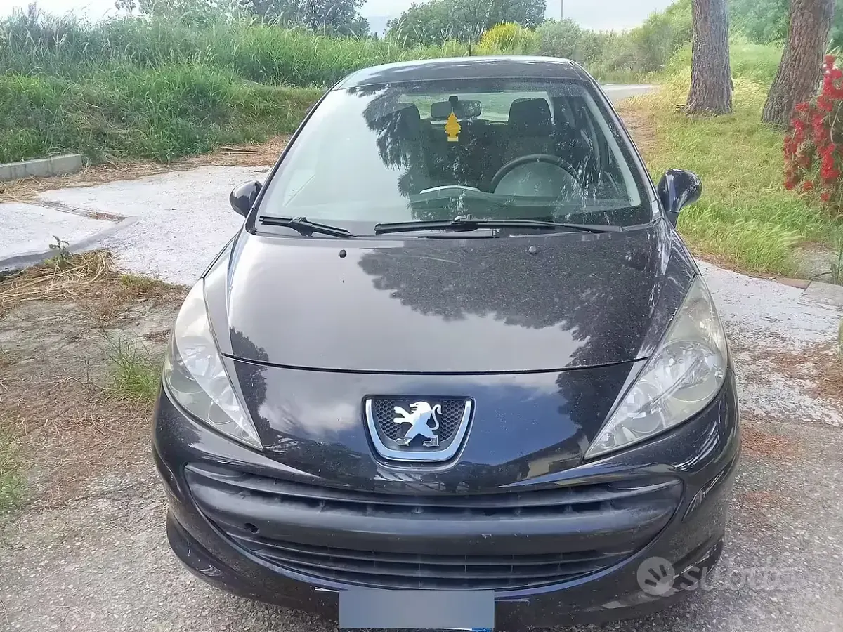 Usata Peugeot 207 68 CV (50 kW) 2007 Nero Berlina