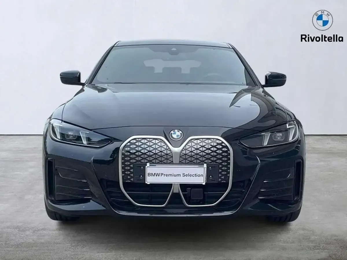 Usata BMW i4 M Sport 250 kW (340 CV) 2026 Nero Berlina