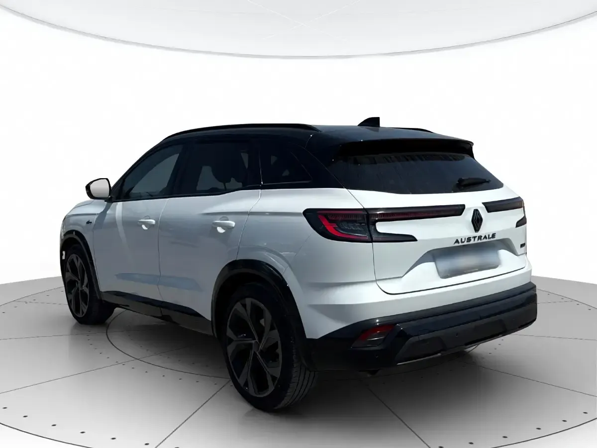Usata Renault Austral Techno Esprit Alpine 130 CV (95 kW) 2023 Bianco SUV