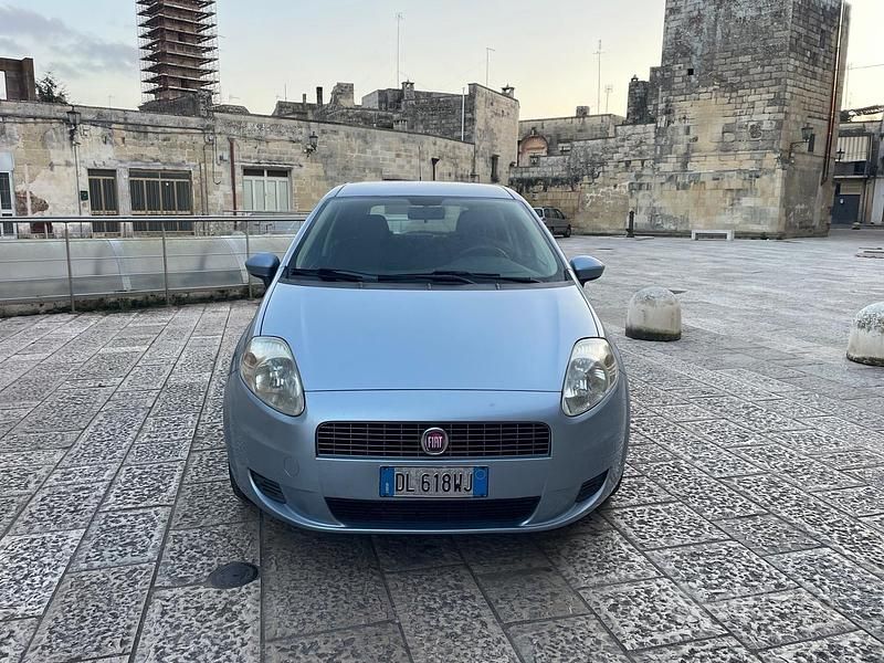 Usata Fiat Grande Punto 65 CV (47 kW) 2008 Blu Utilitaria