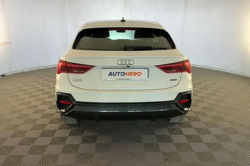Käytetty Audi Q3 Sportback Ambiente 150 HP (110 kW) 2019 Valkoinen Katumaasturi
