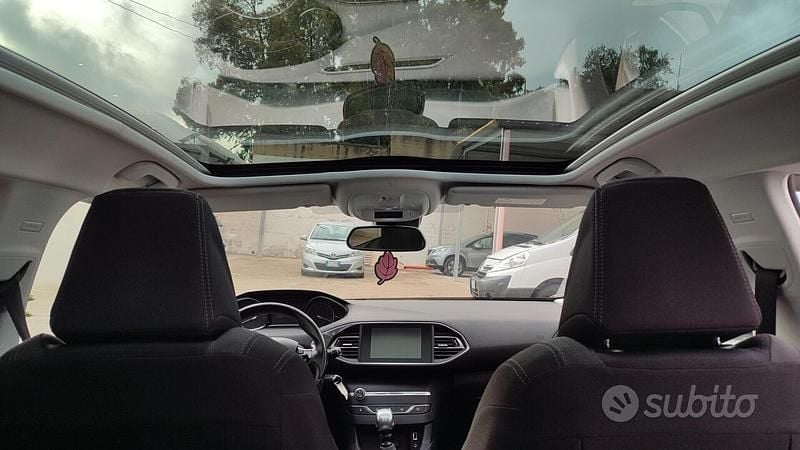 Usata Peugeot 308 120 CV (88 kW) 2015 Bianco Berlina