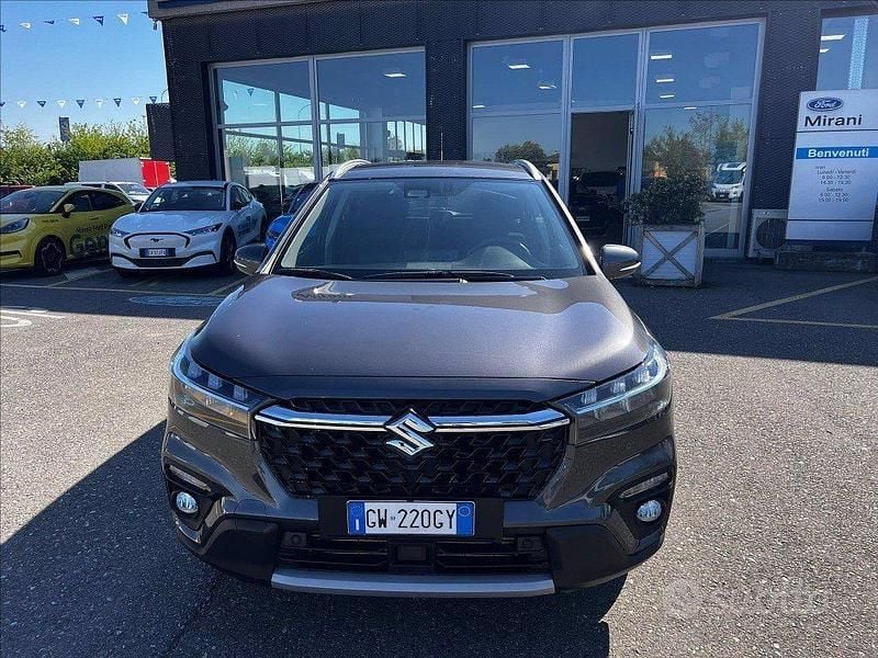 Usata Suzuki SX4 S-Cross 129 CV (94 kW) 2024 Grigio SUV