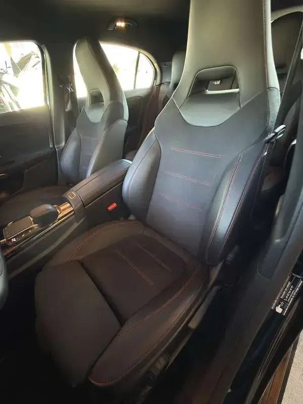 Usata Mercedes A180 AMG Line Premium 116 CV (85 kW) 2023 Berlina