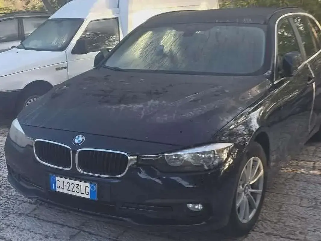 Usata BMW 316 Luxury Line 116 CV (85 kW) 2016 Blu/azzurro Station wagon