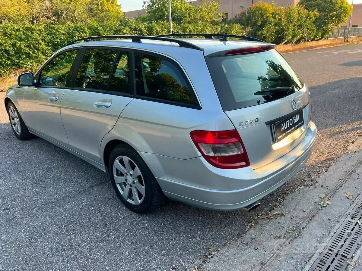 Usata Mercedes C220 170 CV (125 kW) 2008 Berlina