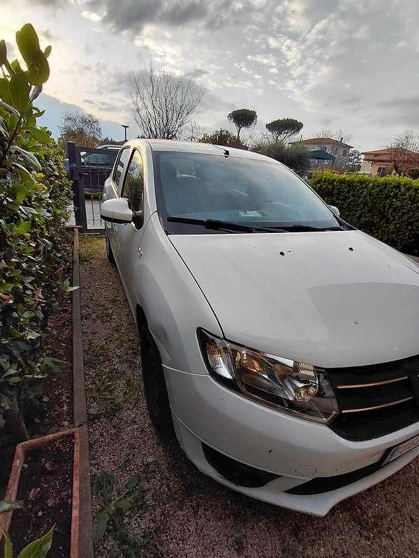 Usata Dacia Sandero Ambiance 68 CV (50 kW) 2016 Berlina