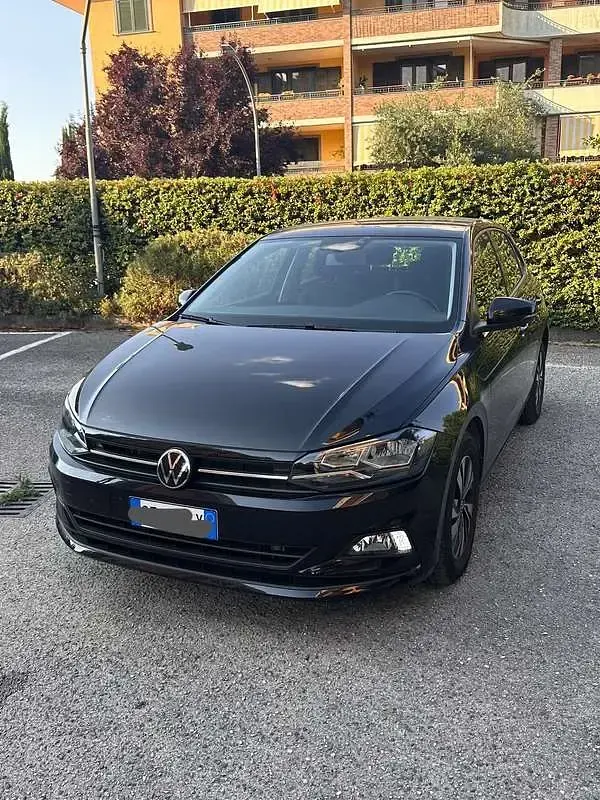 Usata VW Polo Comfortline 90 CV (66 kW) 2021 Nero Utilitaria