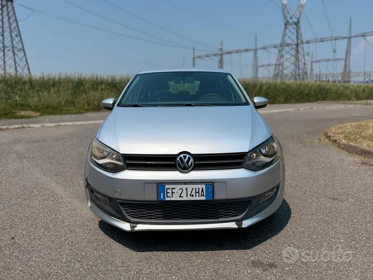 Usata VW Polo Highline 86 CV (63 kW) 2010 Grigio Utilitaria