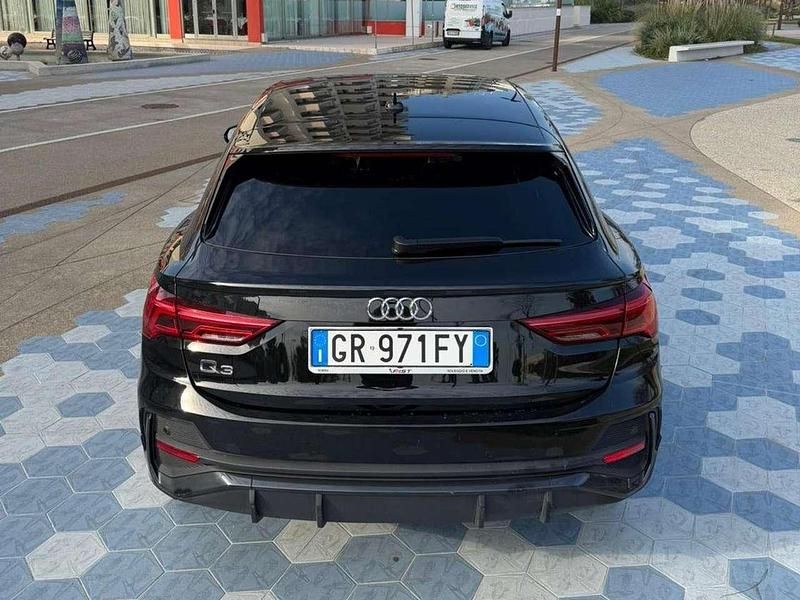 Usata Audi Q3 Sportback 150 CV (110 kW) 2024 Nero SUV