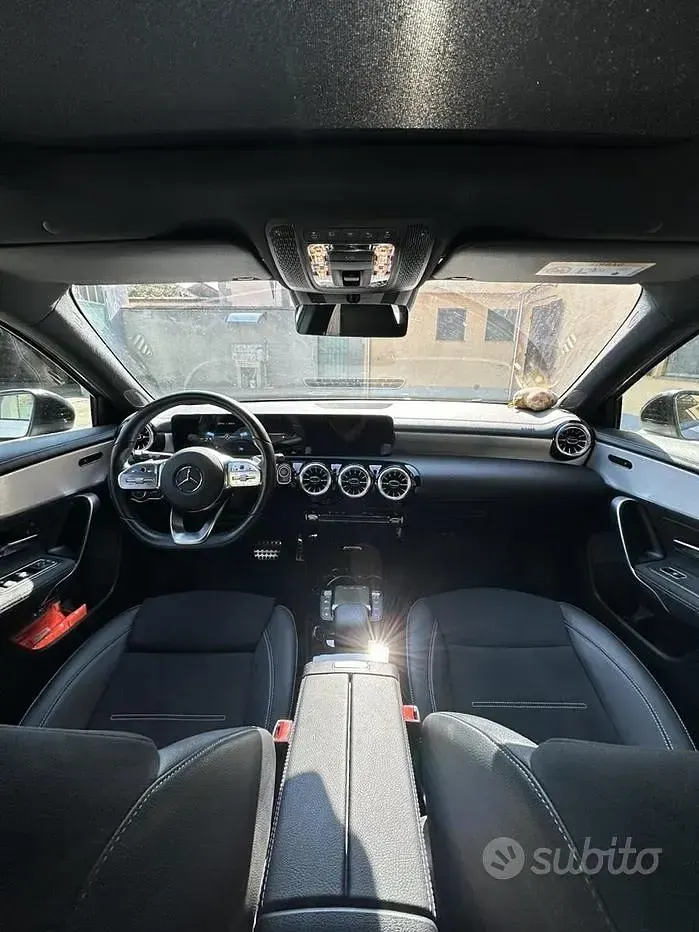 Usata Mercedes A200 Premium 150 CV (110 kW) 2023 Grigio Berlina
