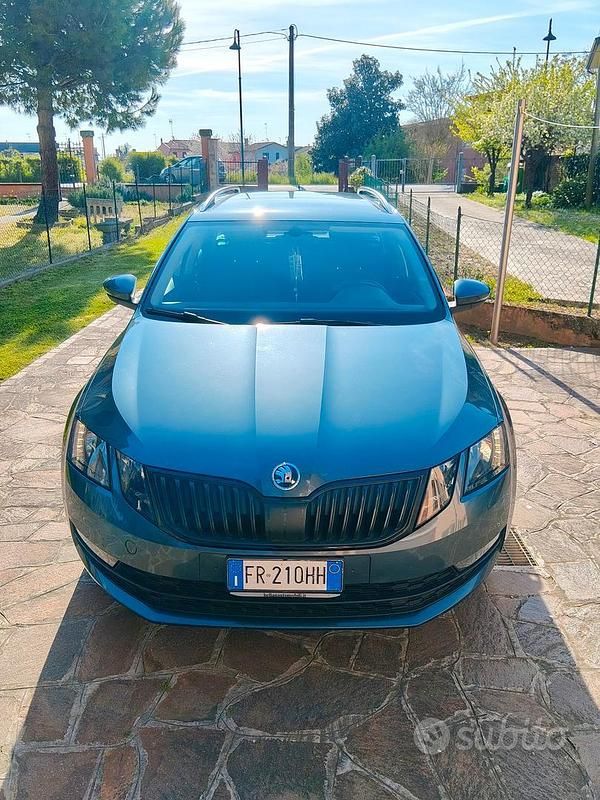 Usata Skoda Octavia 110 CV (80 kW) 2018 Grigio Station wagon