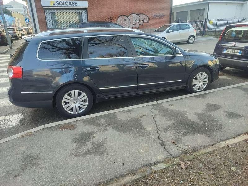 Usata VW Passat Highline 140 CV (102 kW) 2007 Berlina