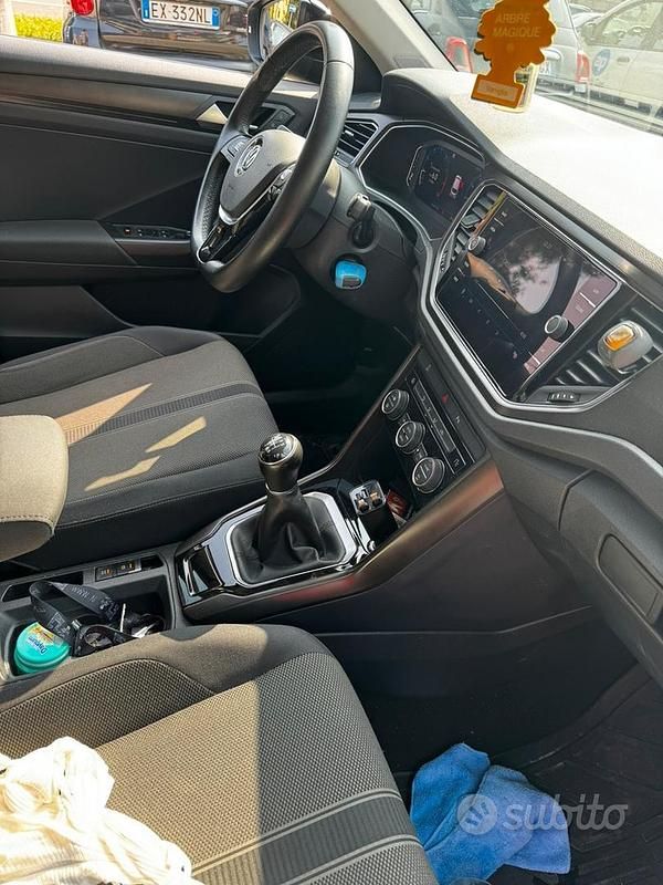 Usata VW T-Roc 116 CV (85 kW) 2019 Grigio SUV