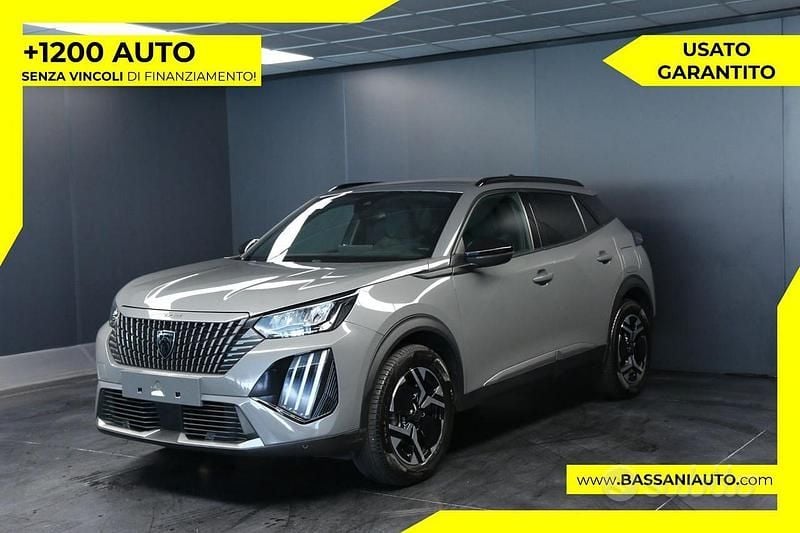 Usata Peugeot 2008 Allure 131 CV (96 kW) 2024 Grigio SUV