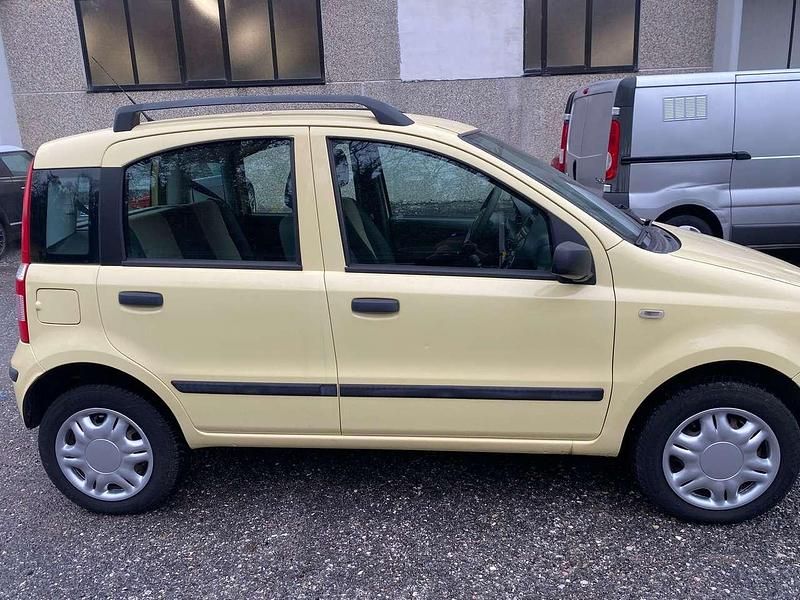 Usata Fiat Panda Dynamic 60 CV (44 kW) 2009 Giallo Utilitaria